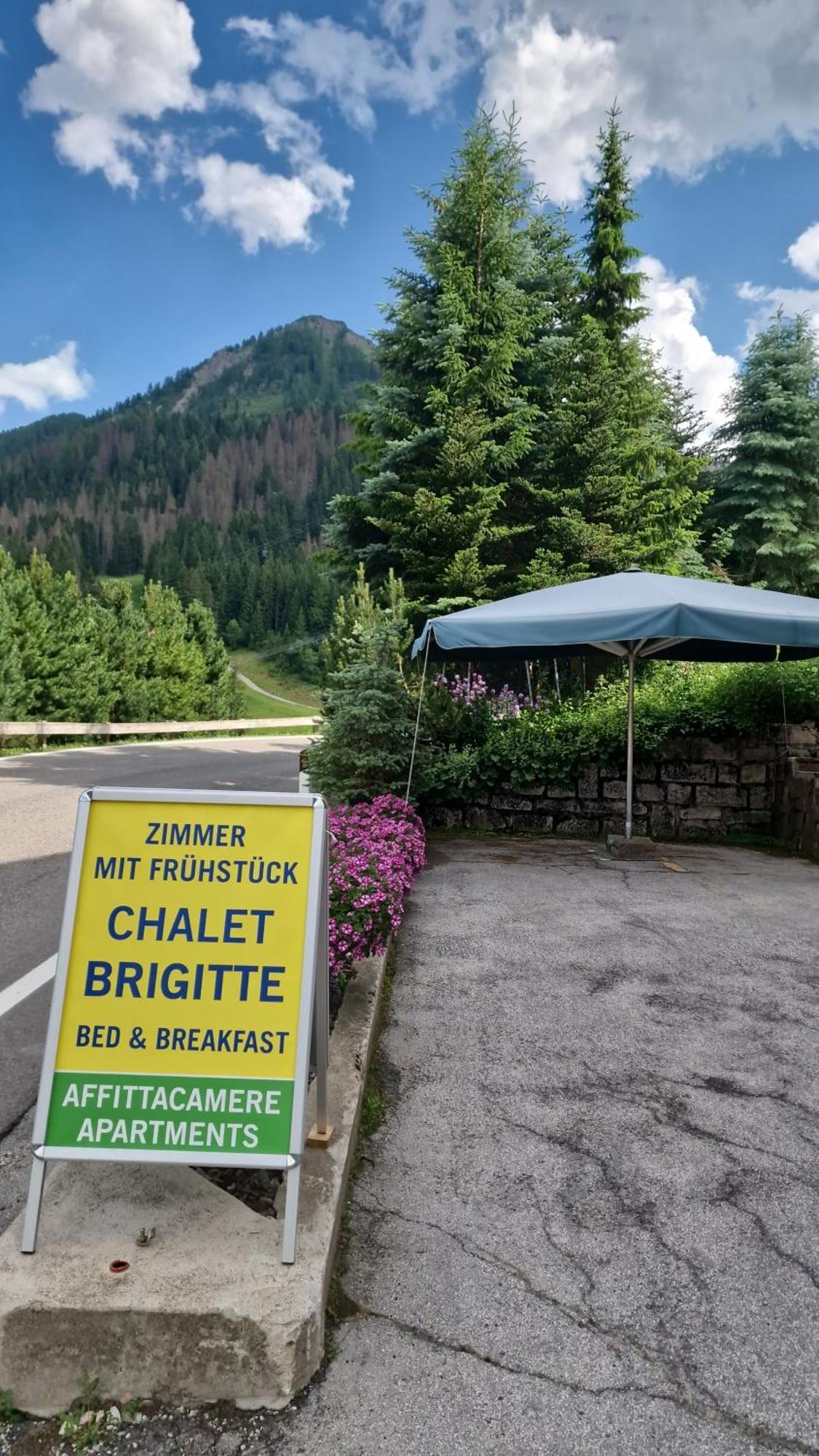 Couette-café Brigitte 3*