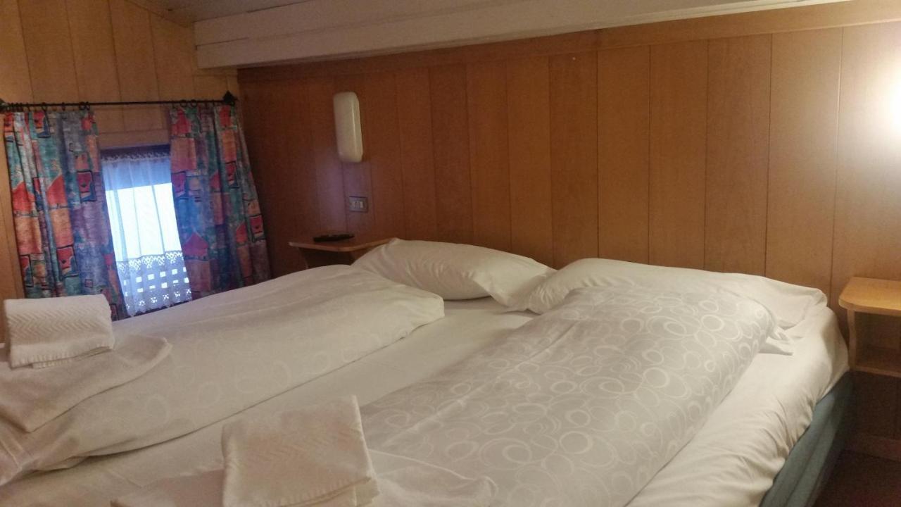 Couette-café Brigitte 3*